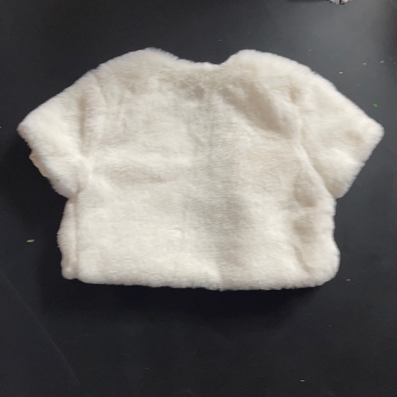 Faux Fur cover up - Picture 2 of 2